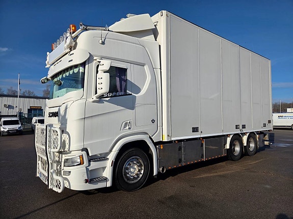 SCANIA R530 6X2 Skåpbil