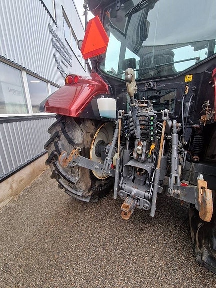 Valtra N 143 7 of 8