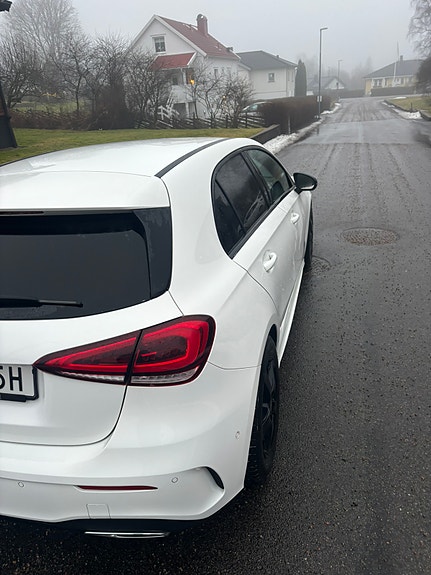 Mercedes-Benz A180 3 of 7