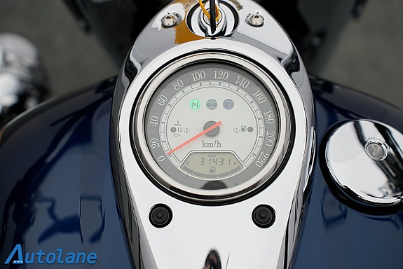 Kawasaki Vulcan 1600 Classic *Nya Däck 22 of 29