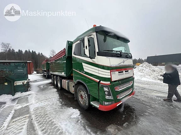 Volvo FH 16 med tippsläpsvagn