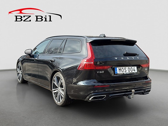 Volvo V60 4 of 5