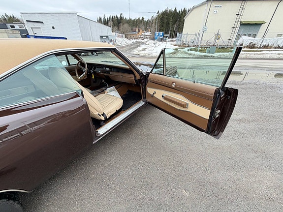 Dodge Charger 23 of 26