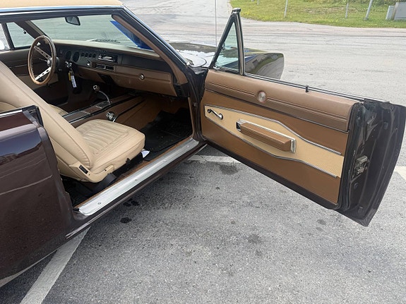 Dodge Charger 15 of 26