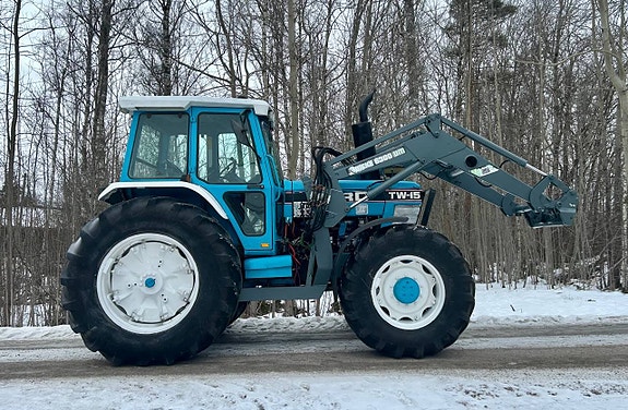 New Holland/Ford TW-15 Quicke 6300 UM lastartraktor