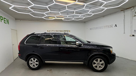 Volvo XC90 4 of 5