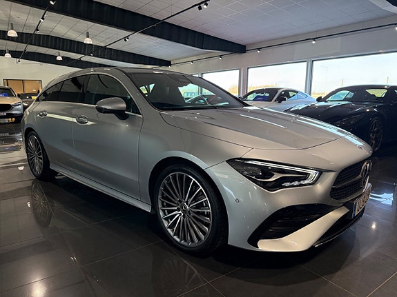 Mercedes-Benz CLA200 14 of 18