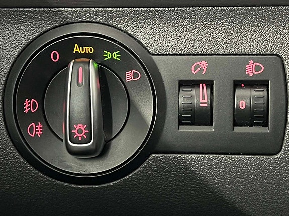 Volkswagen Touran Cross 11 of 25