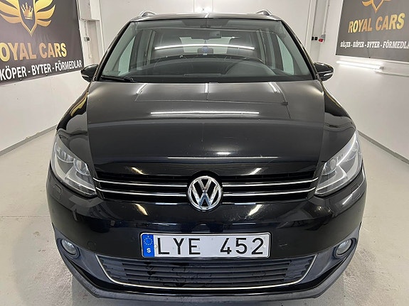 Volkswagen Touran Cross 6 of 25