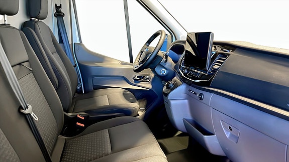 Ford Transit 3 of 5