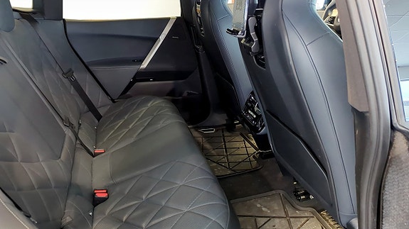 BMW iX 5 of 5