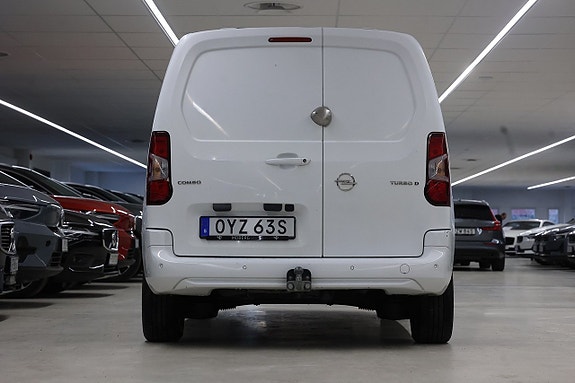 Opel Combo 8 of 16