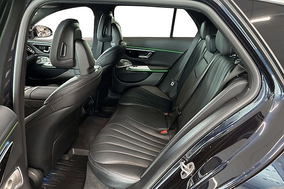 Mercedes-Benz E300 de 10 of 27