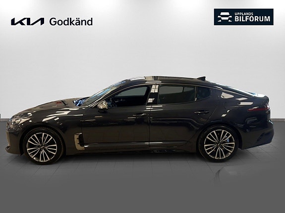Kia Stinger 4 of 5