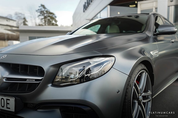 Mercedes-Benz E63 7 of 23