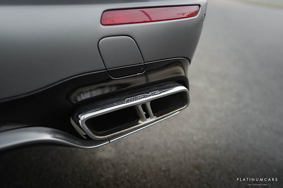 Mercedes-Benz E63 8 of 23