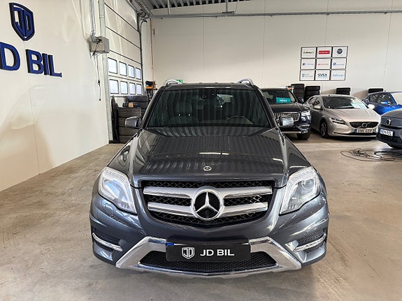 Mercedes-Benz GLK220 5 of 5