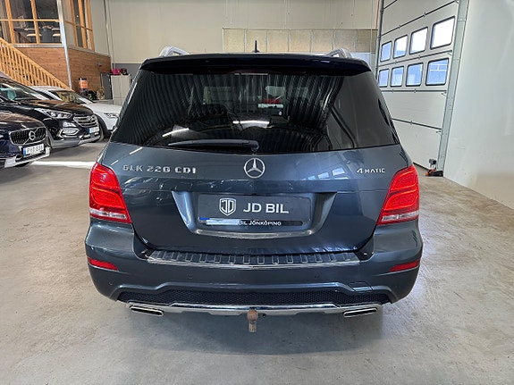 Mercedes-Benz GLK220 6 of 18
