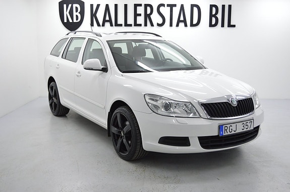 Skoda Octavia 2 of 5