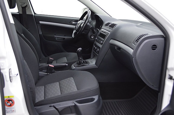 Skoda Octavia 8 of 26
