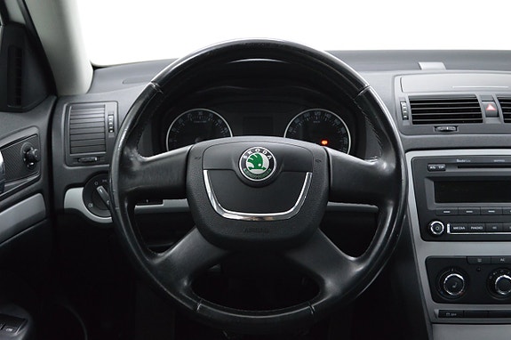 Skoda Octavia 15 of 26