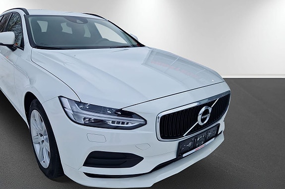 Volvo V90 10 of 12