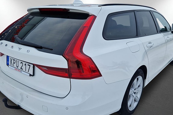 Volvo V90 9 of 12