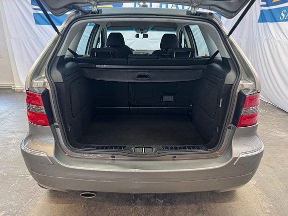 Mercedes-Benz B200 18 of 19