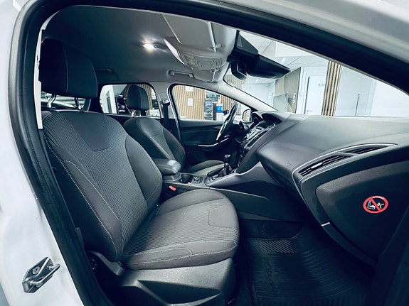 Ford Focus 13 of 16