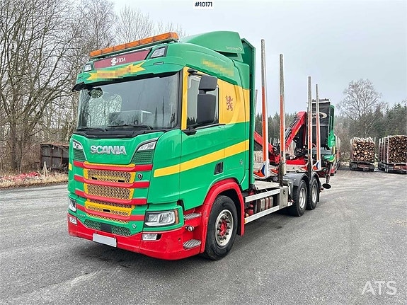Scania R650 Timmerbil med kran (749,000:- ex moms)