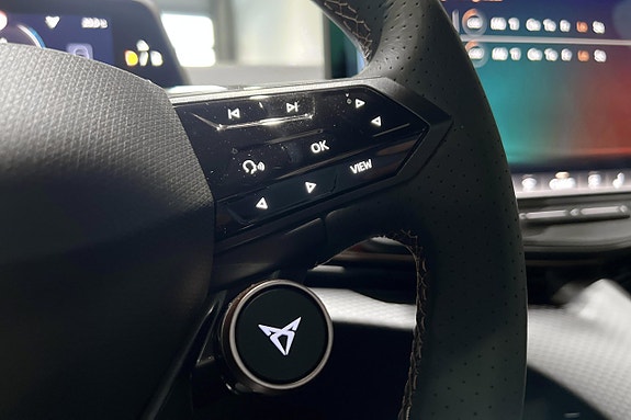 Cupra Tavascan 23 of 27