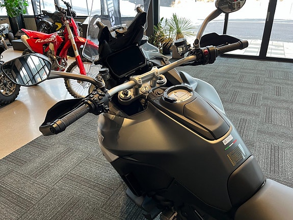 Ducati Multistrada V4 S Lågmil! 4 of 8