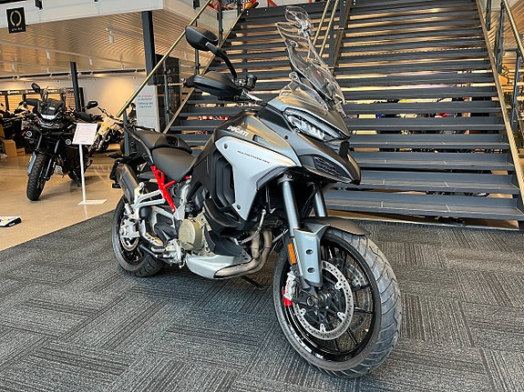 Ducati Multistrada V4 S Lågmil! 6 of 8