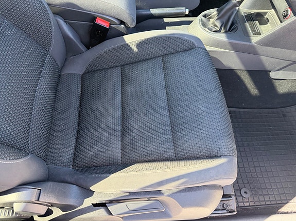 Volkswagen Touran 13 of 23