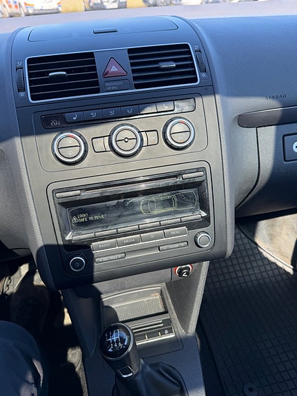 Volkswagen Touran 19 of 23