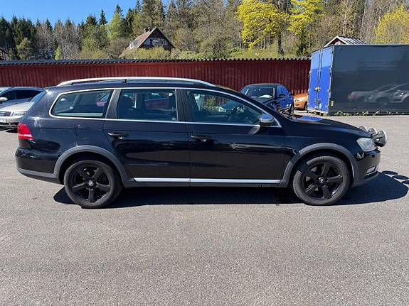 Volkswagen Passat Alltrack 7 of 28