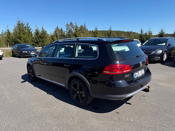 Volkswagen Passat Alltrack 4 of 5