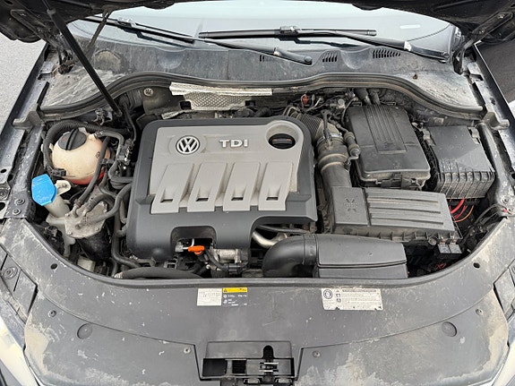 Volkswagen Passat Alltrack 26 of 28
