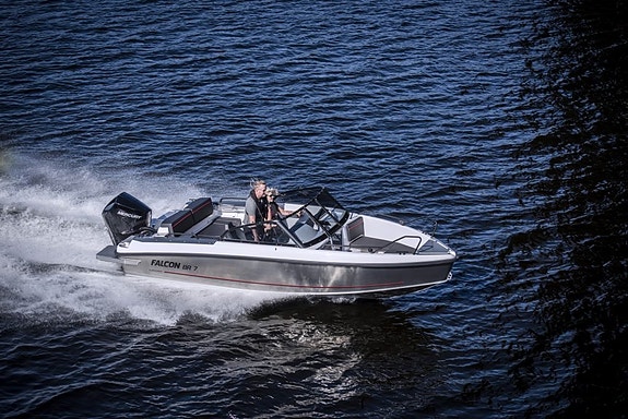 Falcon BR 7 -24 Yamaha F150XC -26 2 of 5