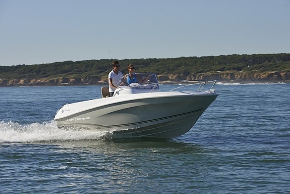 Jeanneau Cap Camarat 5.5 CC -26, Yamaha 100hk 3 of 6