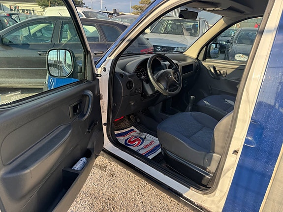 Peugeot Partner 9 of 21