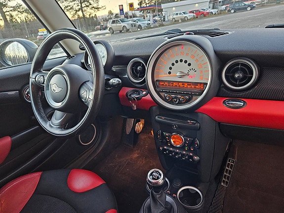MINI Clubman Cooper SD 7 of 8
