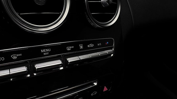 Mercedes-Benz C200 13 of 21