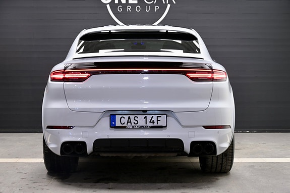 Porsche Cayenne 7 of 30