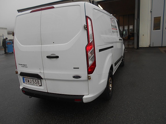 Ford Transit Custom 3 of 5