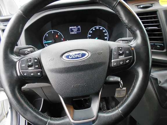 Ford Transit Custom 6 of 6