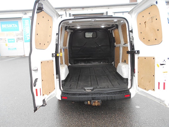 Ford Transit Custom 5 of 5