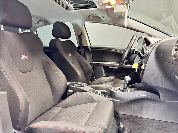 Seat Leon 9 of 11