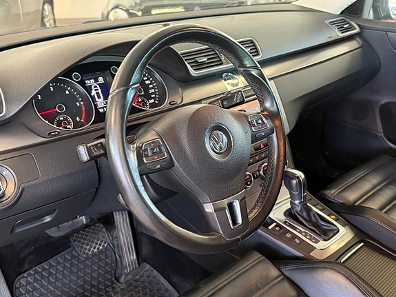 Volkswagen Passat 6 of 16