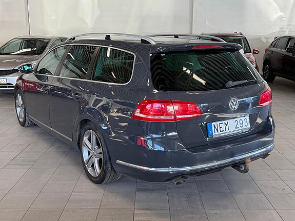 Volkswagen Passat 2 of 5